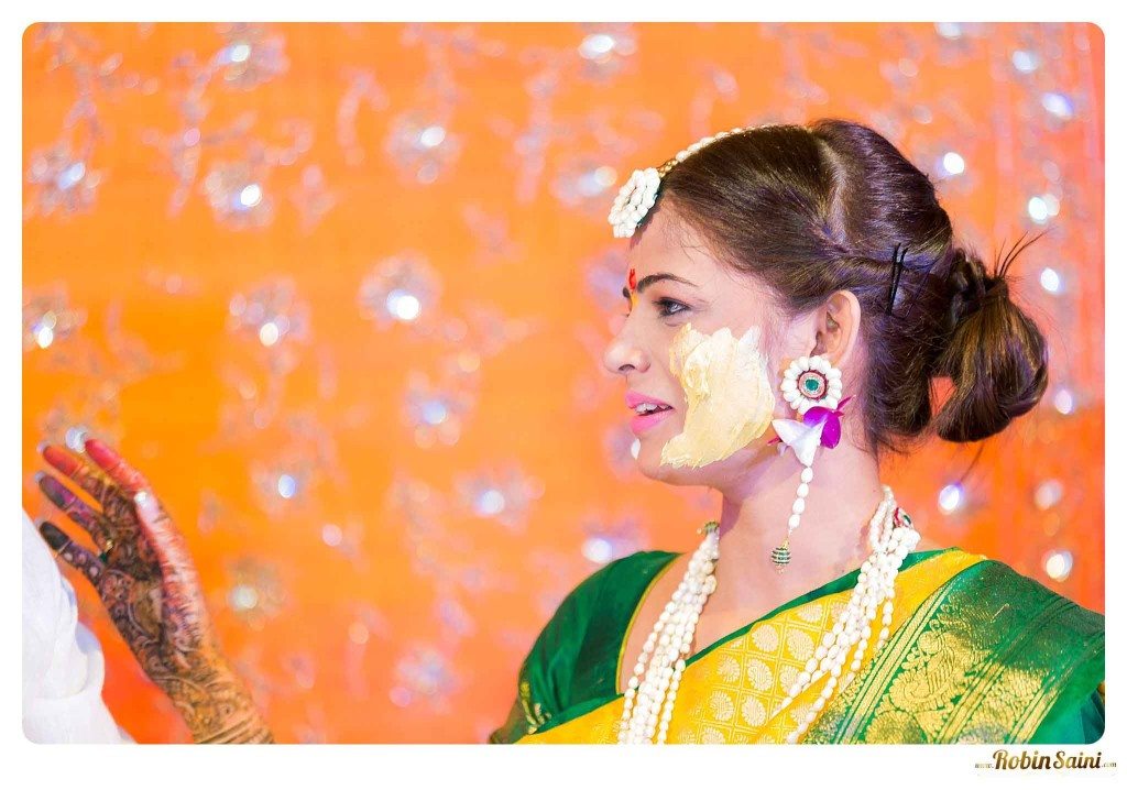 best-haldi-pics-maharashtrian-wedding_067